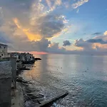 Grande Terrasse Sur La *
