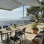 Grande Terrasse Sur La