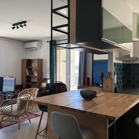 Grande Terrasse Sur La