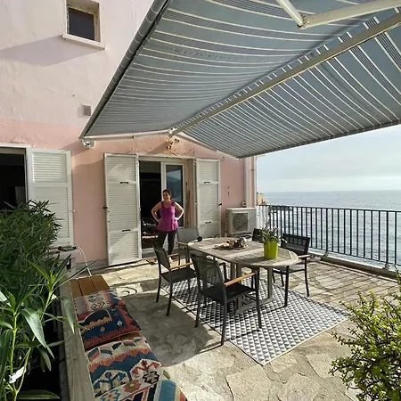 Lägenhet Grande Terrasse Sur La