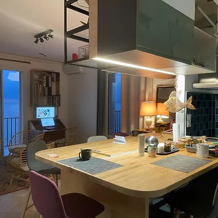 Grande Terrasse Sur La * Brando