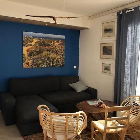 Grande Terrasse Sur La *