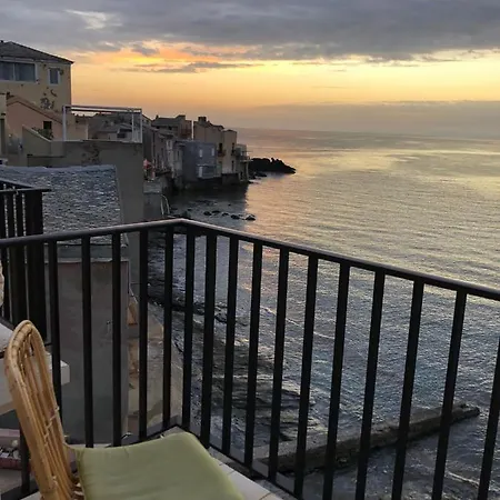 Grande Terrasse Sur La Apartamento