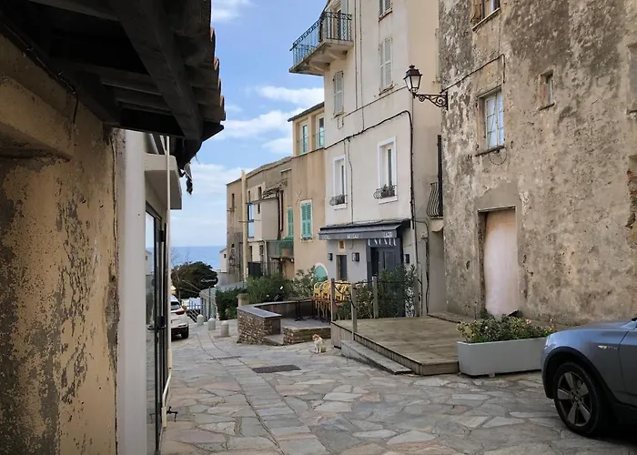 Grande Terrasse Sur La *