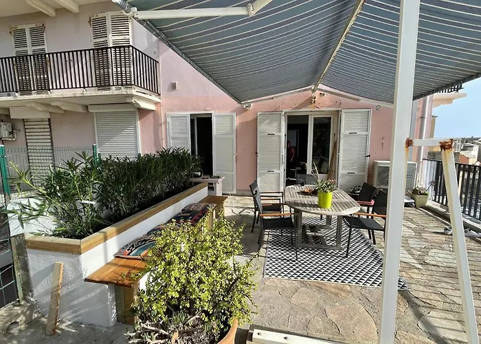 Apartment Grande Terrasse Sur La Brando